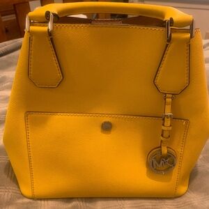 Michael Kors puse
